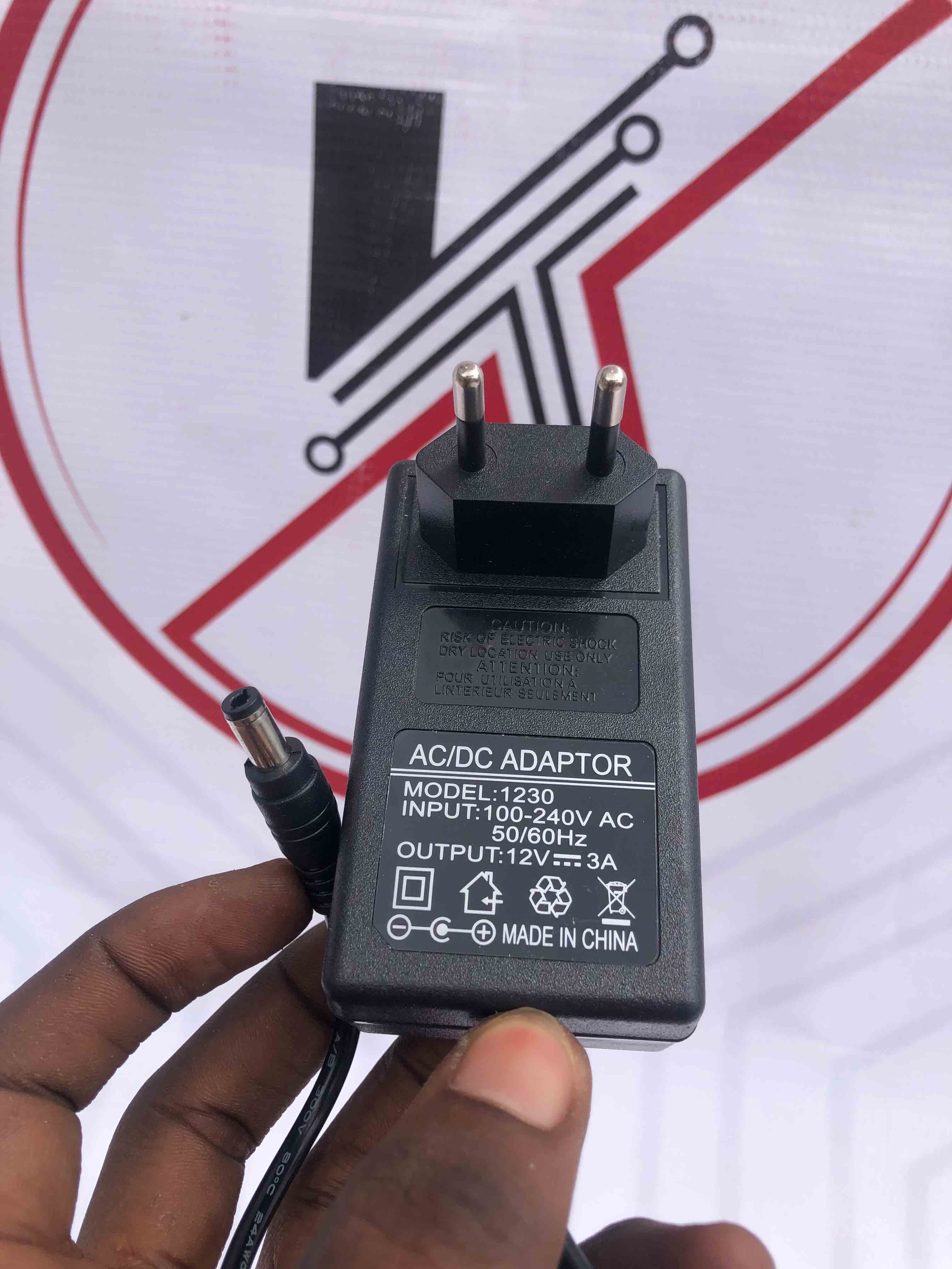 12v adapter 3A